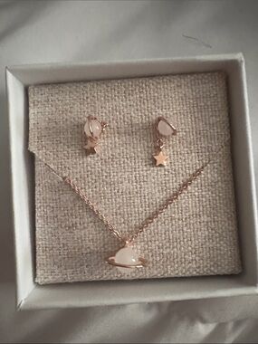 Rose Gold White Saturn planet Pendant Necklace and Star Earrings Set